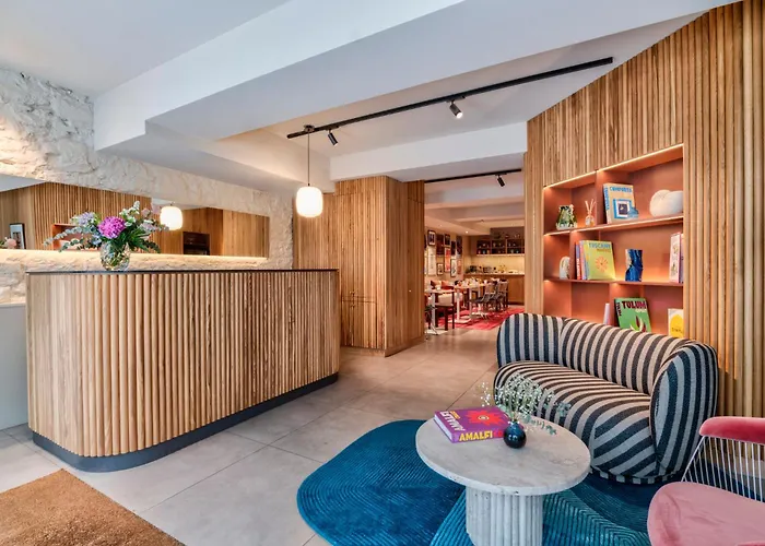 Republik Hotel
